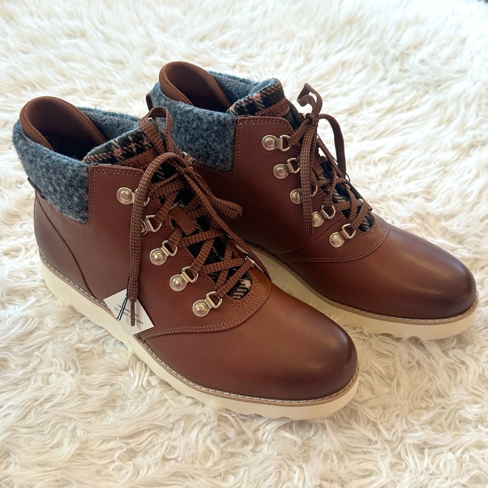 NWT *READ* Cole Haan Grand Brown Gray  Nantucket Lace-up Boots size 9